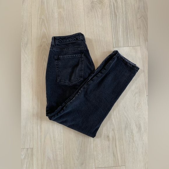 Fave Mom Jeans ** can’t get anymore - Picture 3 of 5